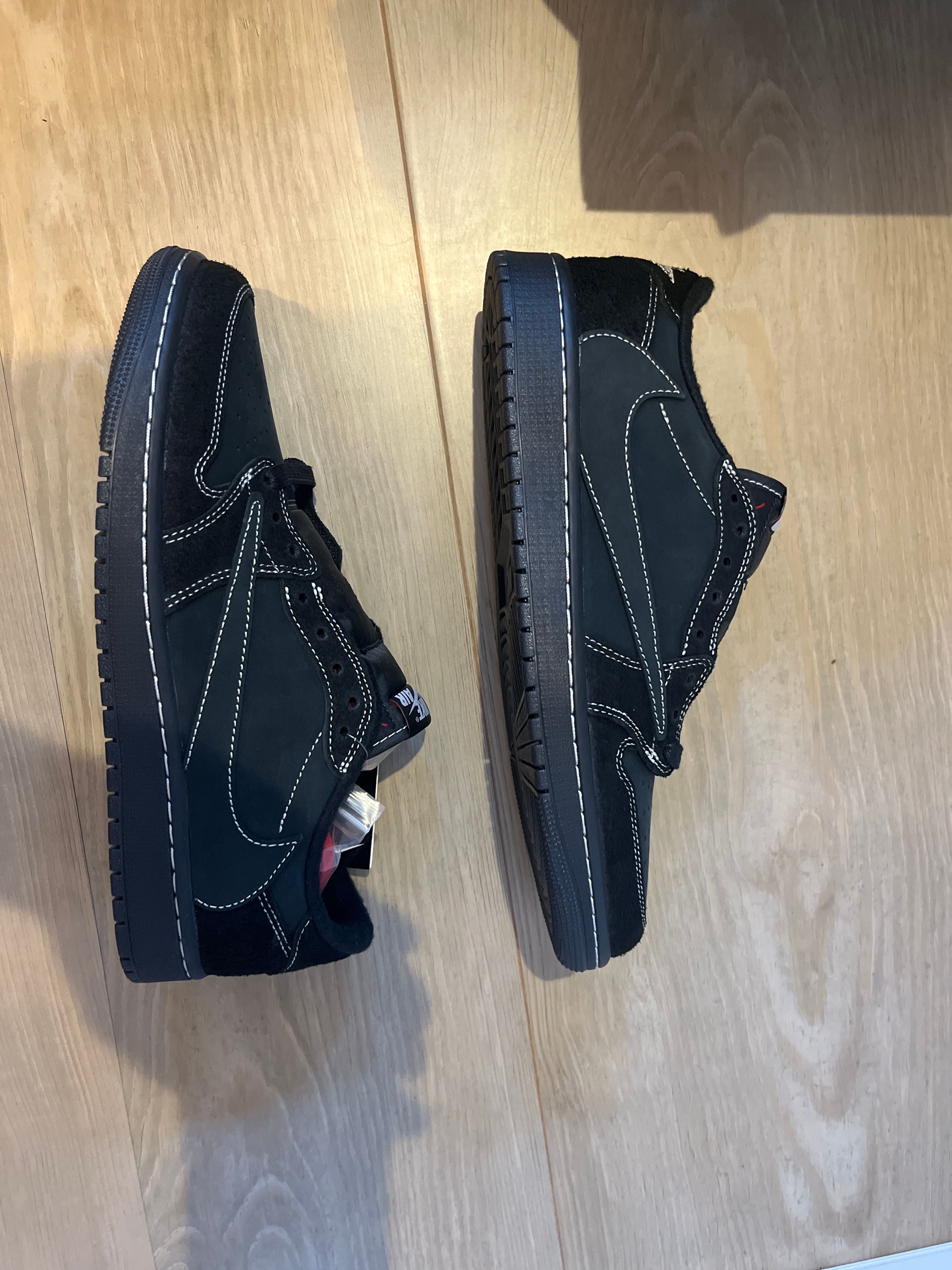 Travis Scott × Nike Air Jordan 1 Low OG SP "Black Phantom"