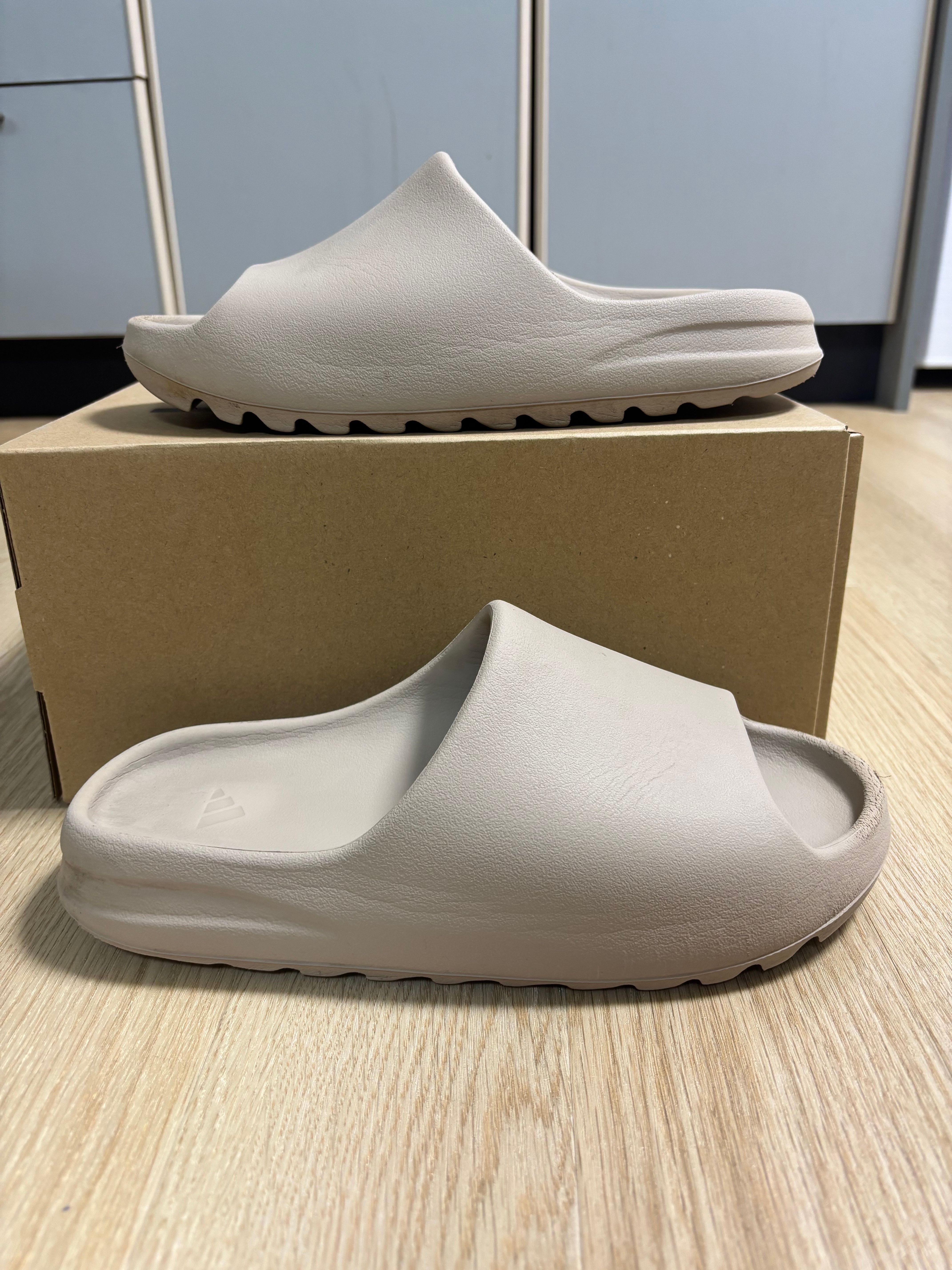 adidas YEEZY Slide "Pure" (GW1934)