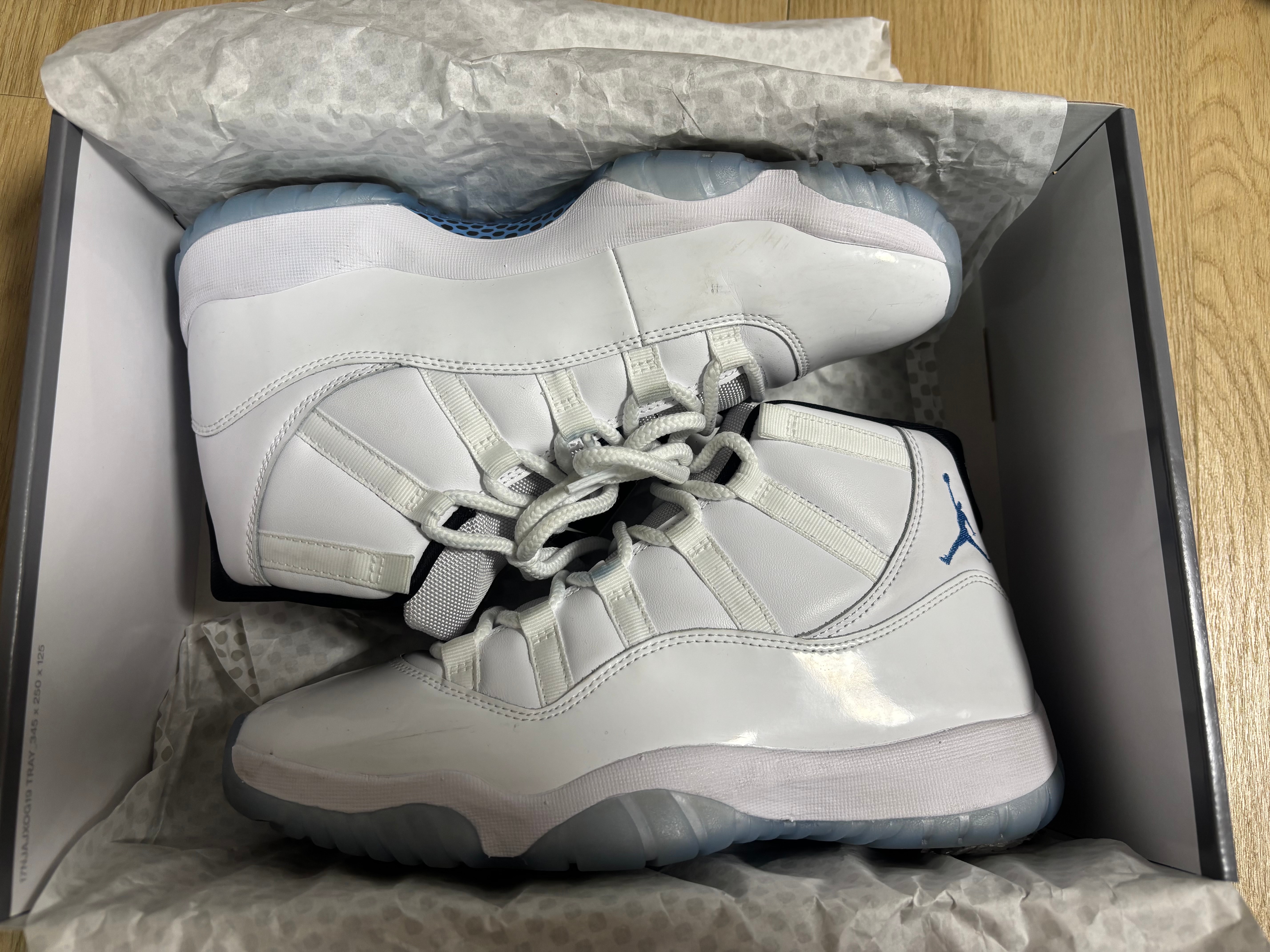 Nike Air Jordan 11 Retro "White/Legend Blue"