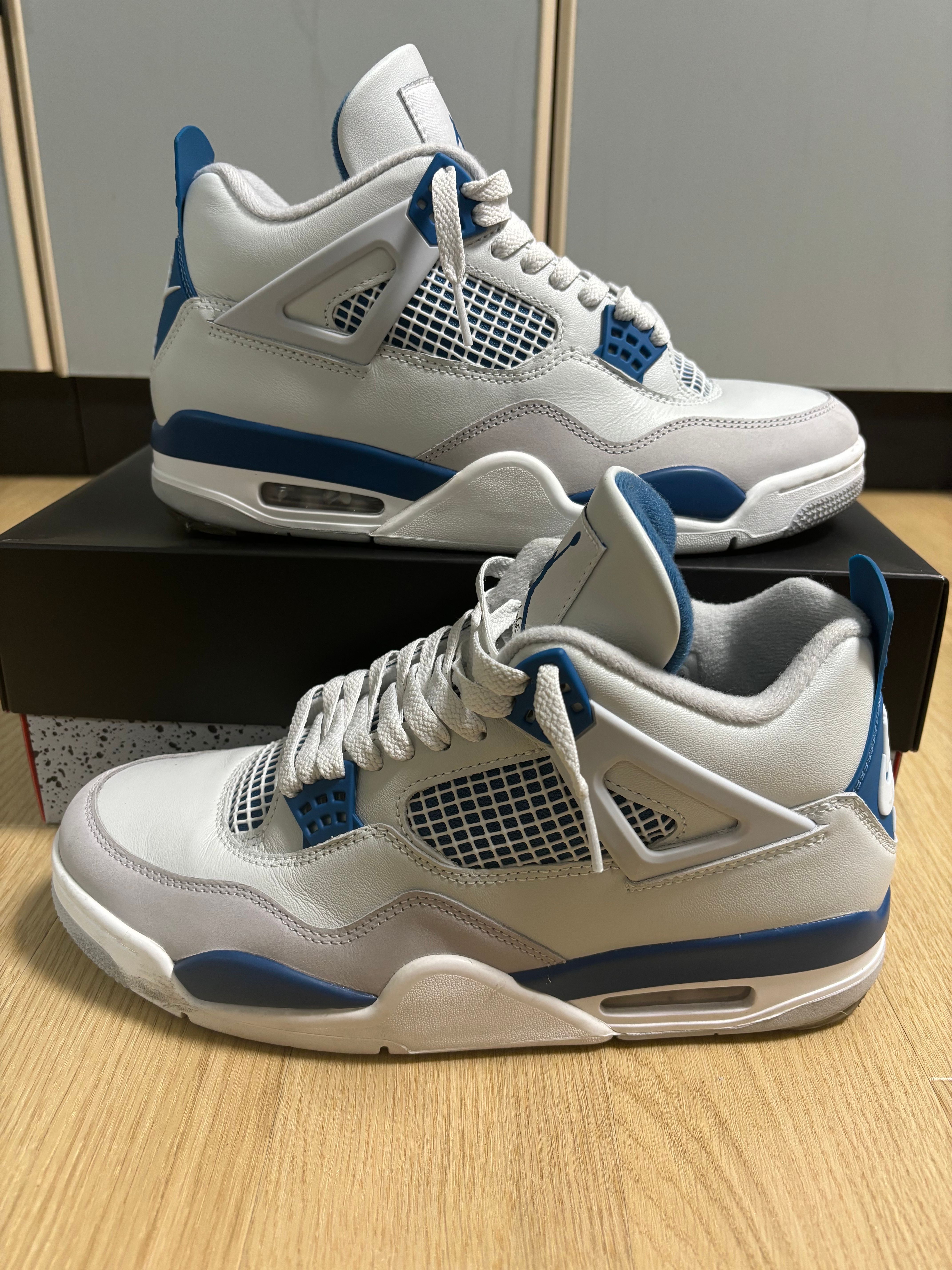 Nike Air Jordan 4 Retro "Industrial Blue"