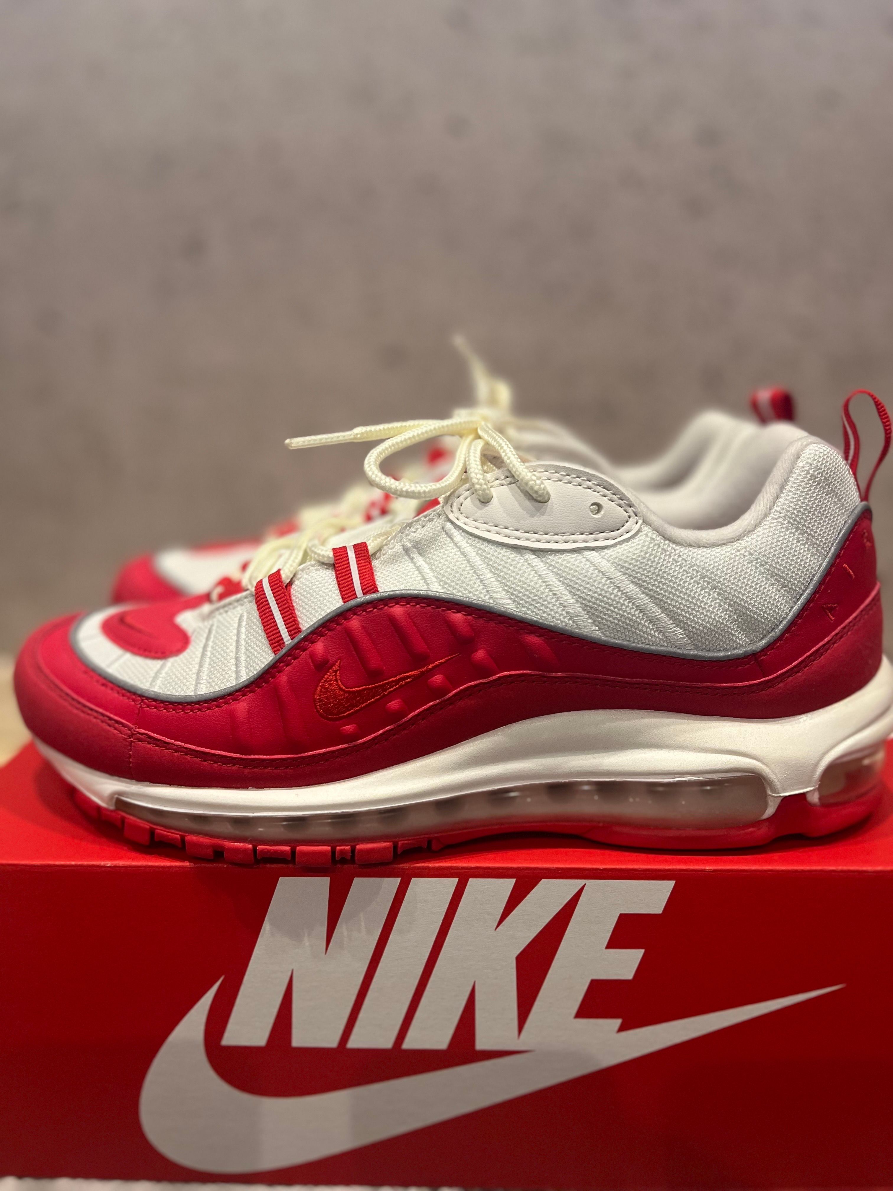 エアマックス98(AIR MAX 98)/ナイキ 人気の新作を安心売買