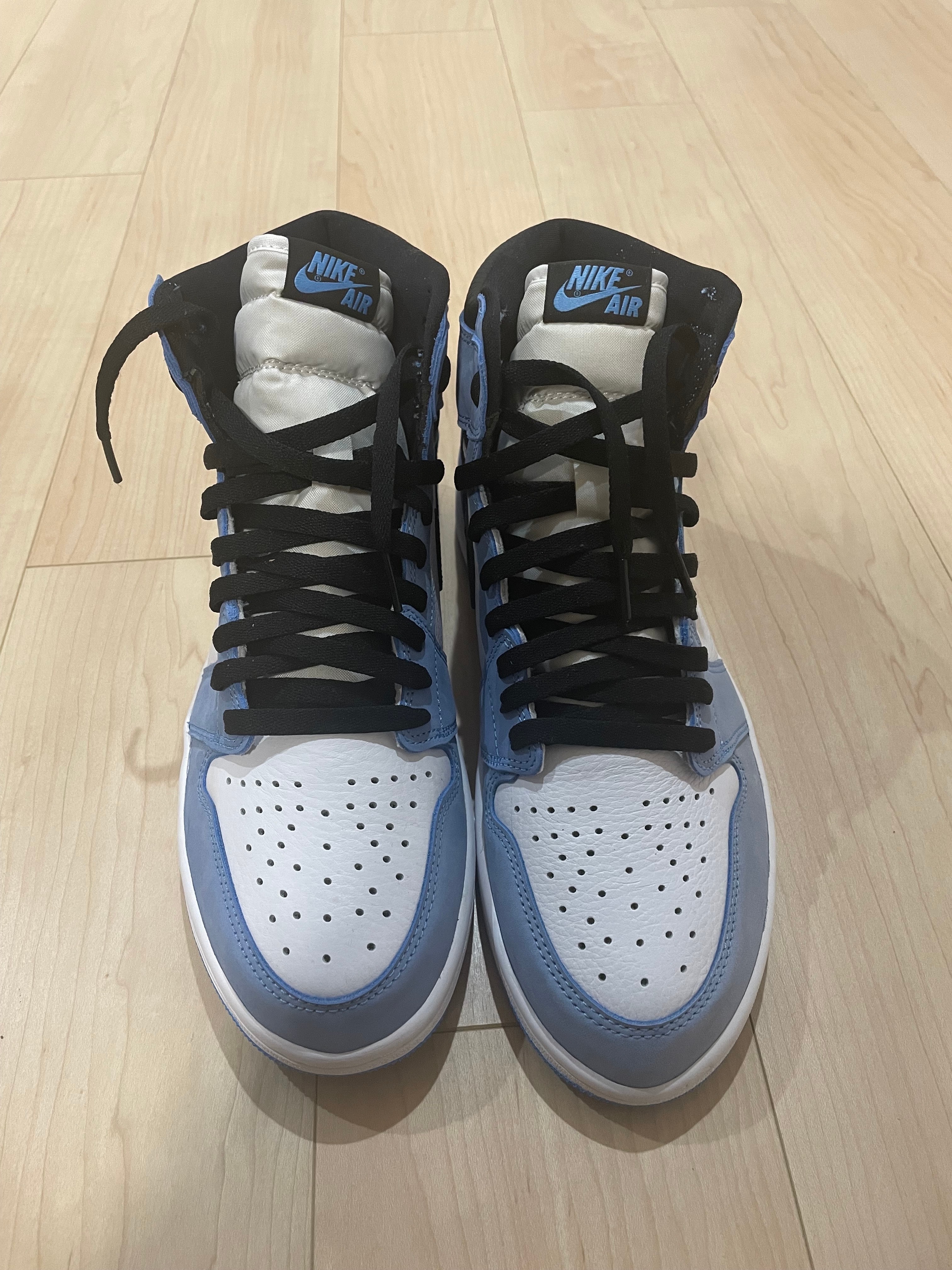 Nike Air Jordan 1 High OG "University Blue"