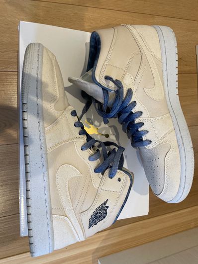 Nike Women's Air Jordan 1 Mid "Sanddrift/Indigo"