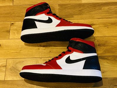 Nike Women's Air Jordan 1 High OG "Satin Red"