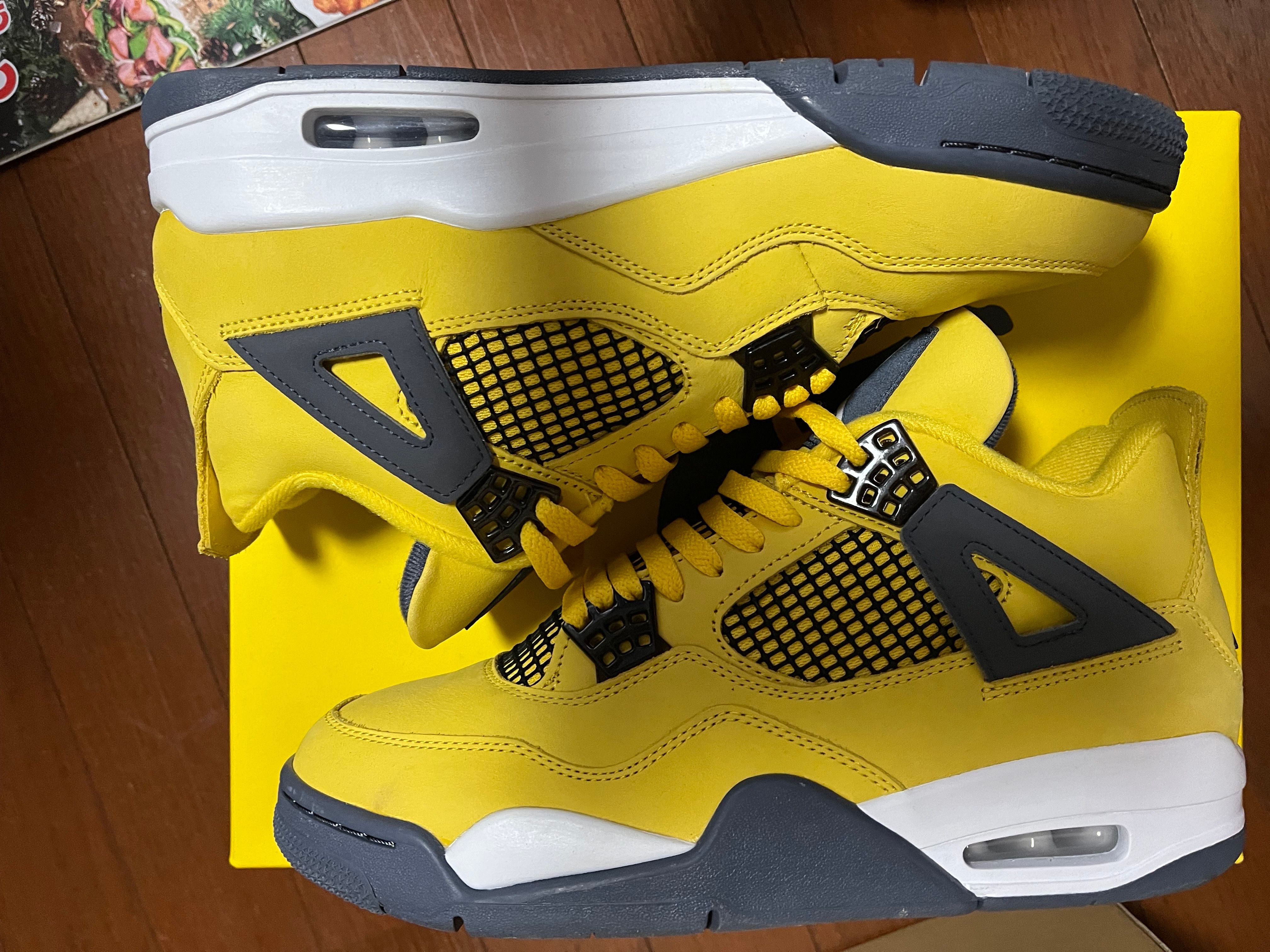 Nike Air Jordan 4 "Tour Yellow"