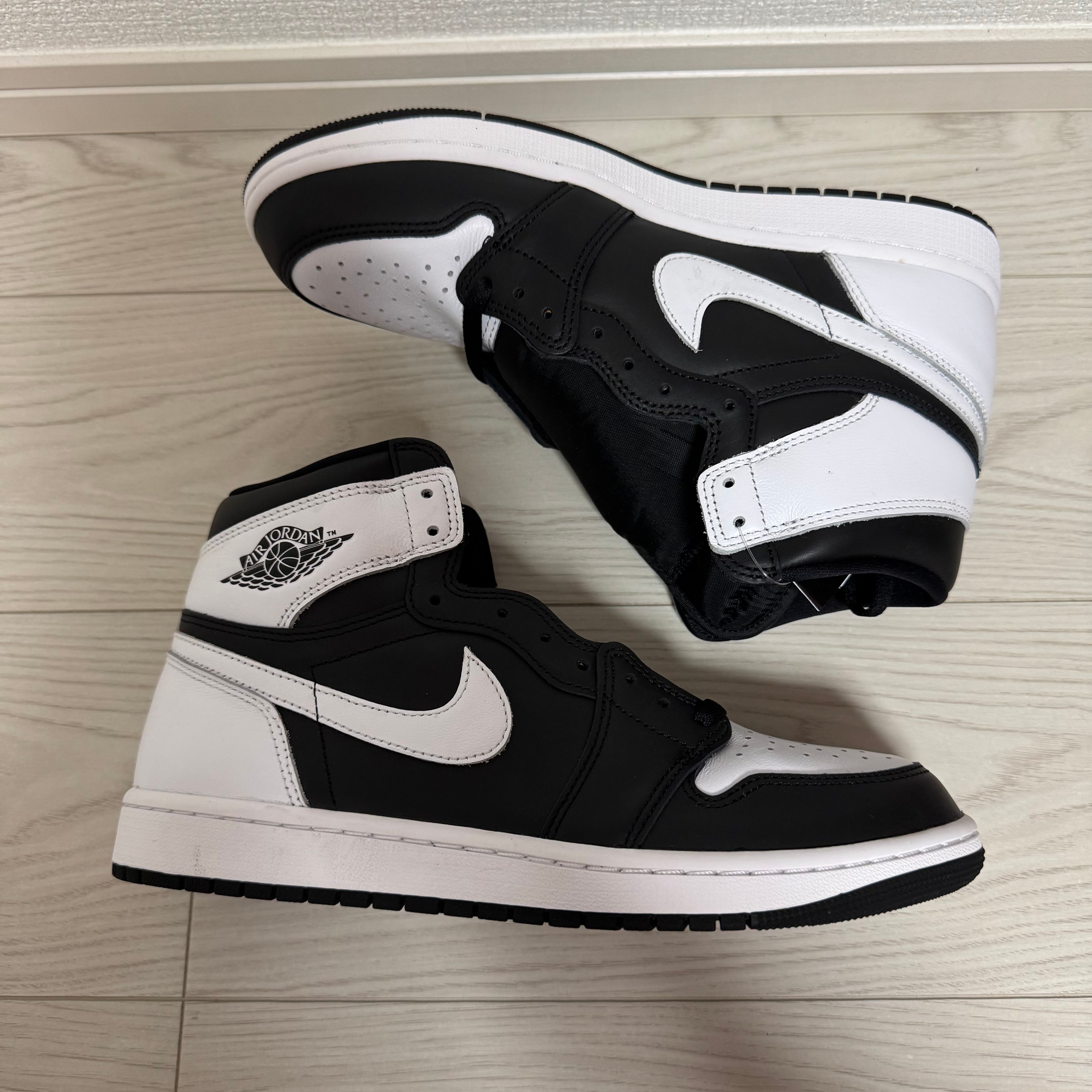Nike Air Jordan 1 Retro High OG "Black/White"