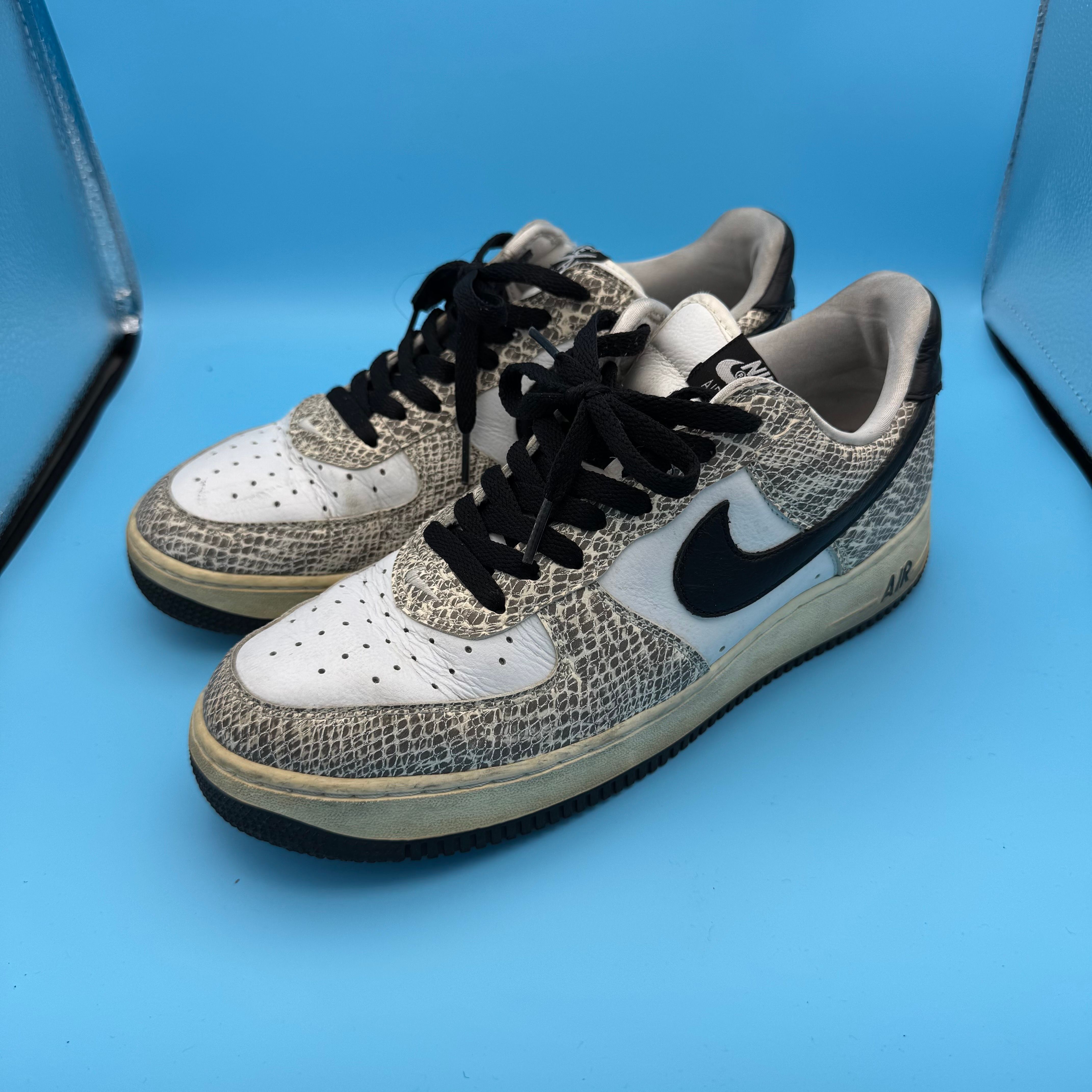中古　ナイキ エアフォース1 ロー \