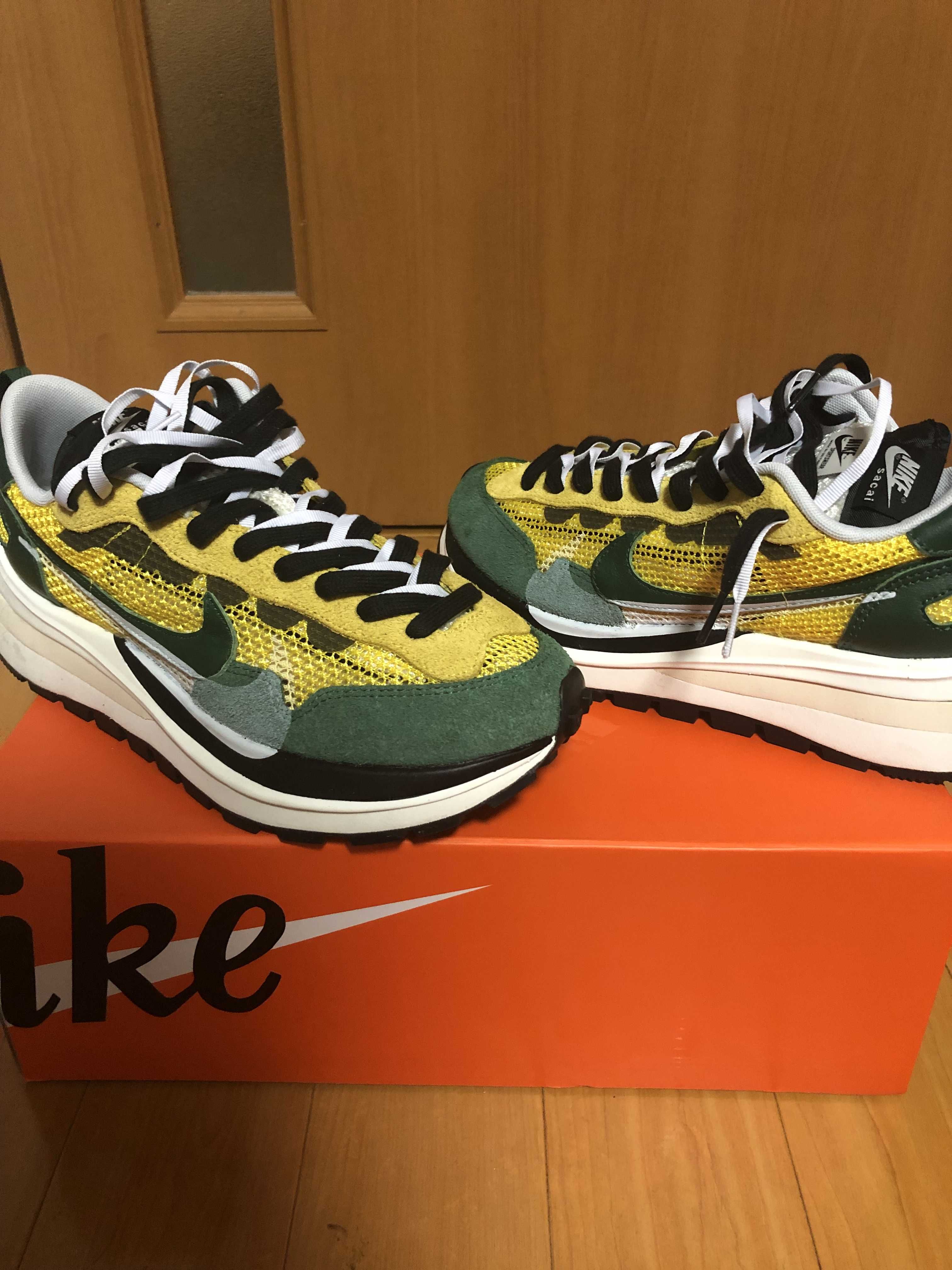 sacai × Nike Vapor Waffle "Tour Yellow/Stadium Green-Sail"