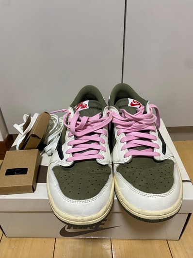 Travis Scott × Nike Air Jordan 1 Low OG SP "Reverse Olive"