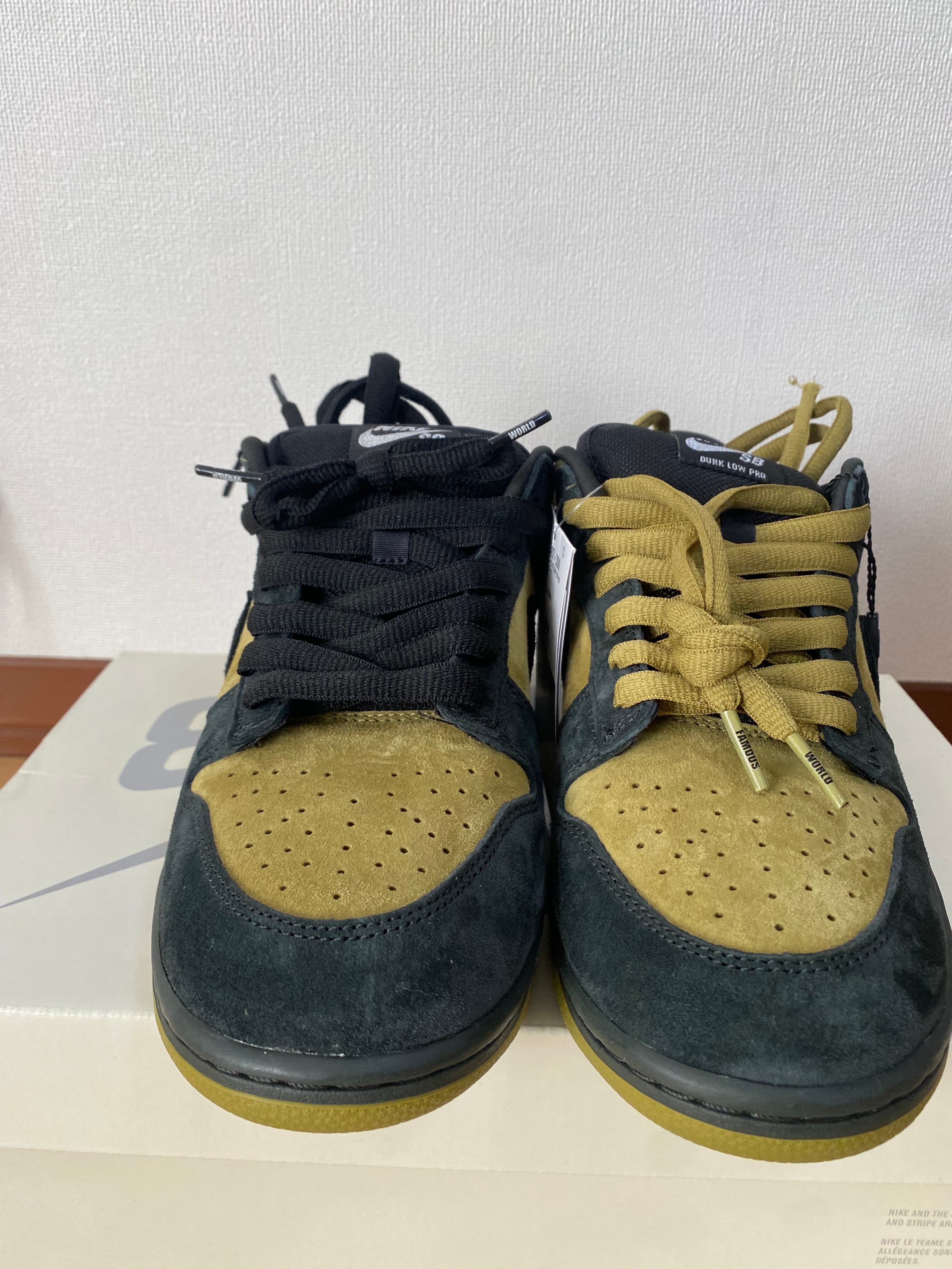 シュプリーム × ナイキ SB ダンク ロー "キャンパーグリーン" (アジア限定) (25FW Week2)