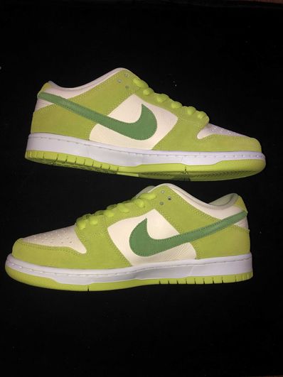 Nike SB Dunk Low "Green Apple"