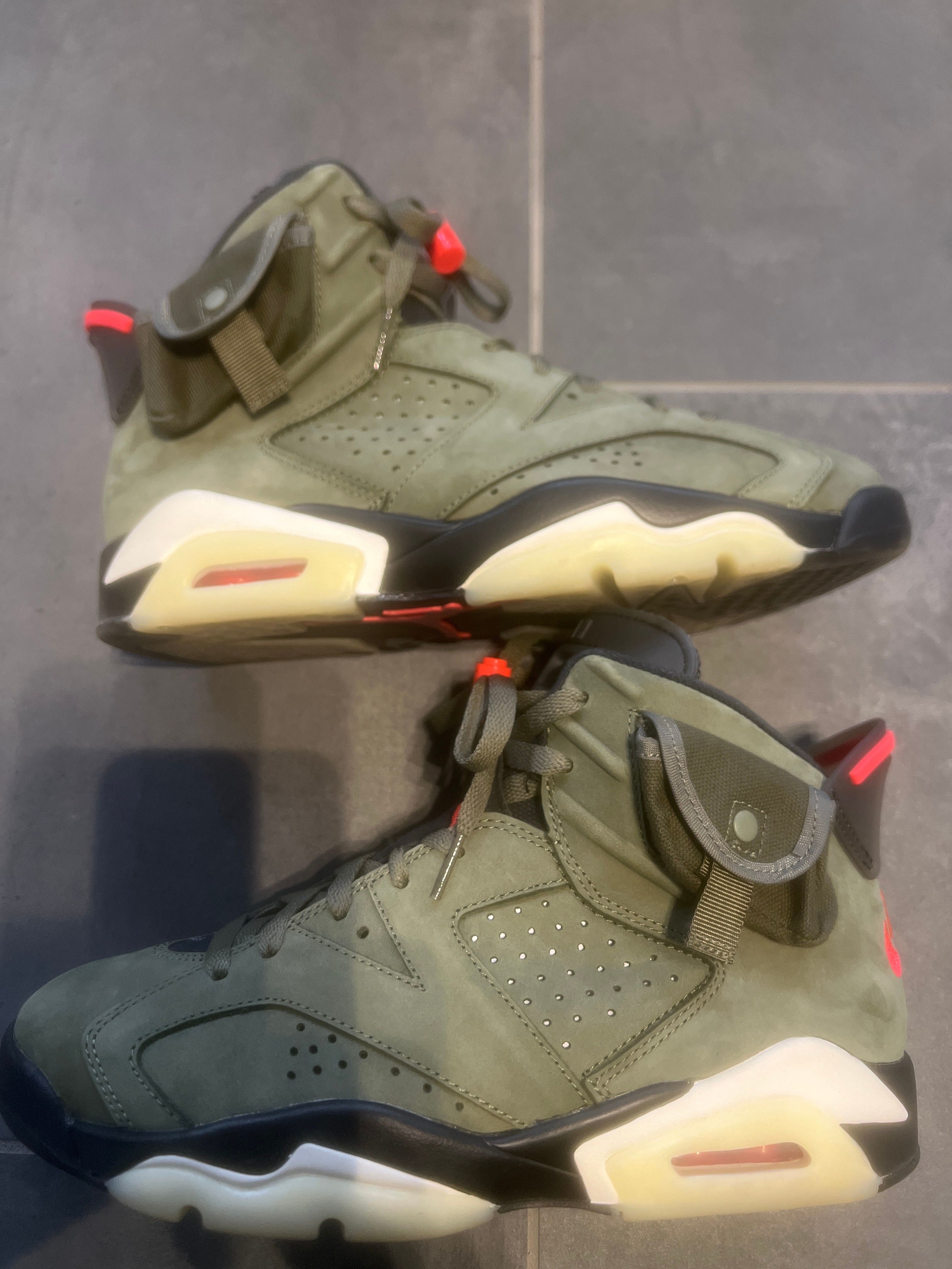 Travis Scott × Nike Air Jordan 6 Retro "Medium Olive"