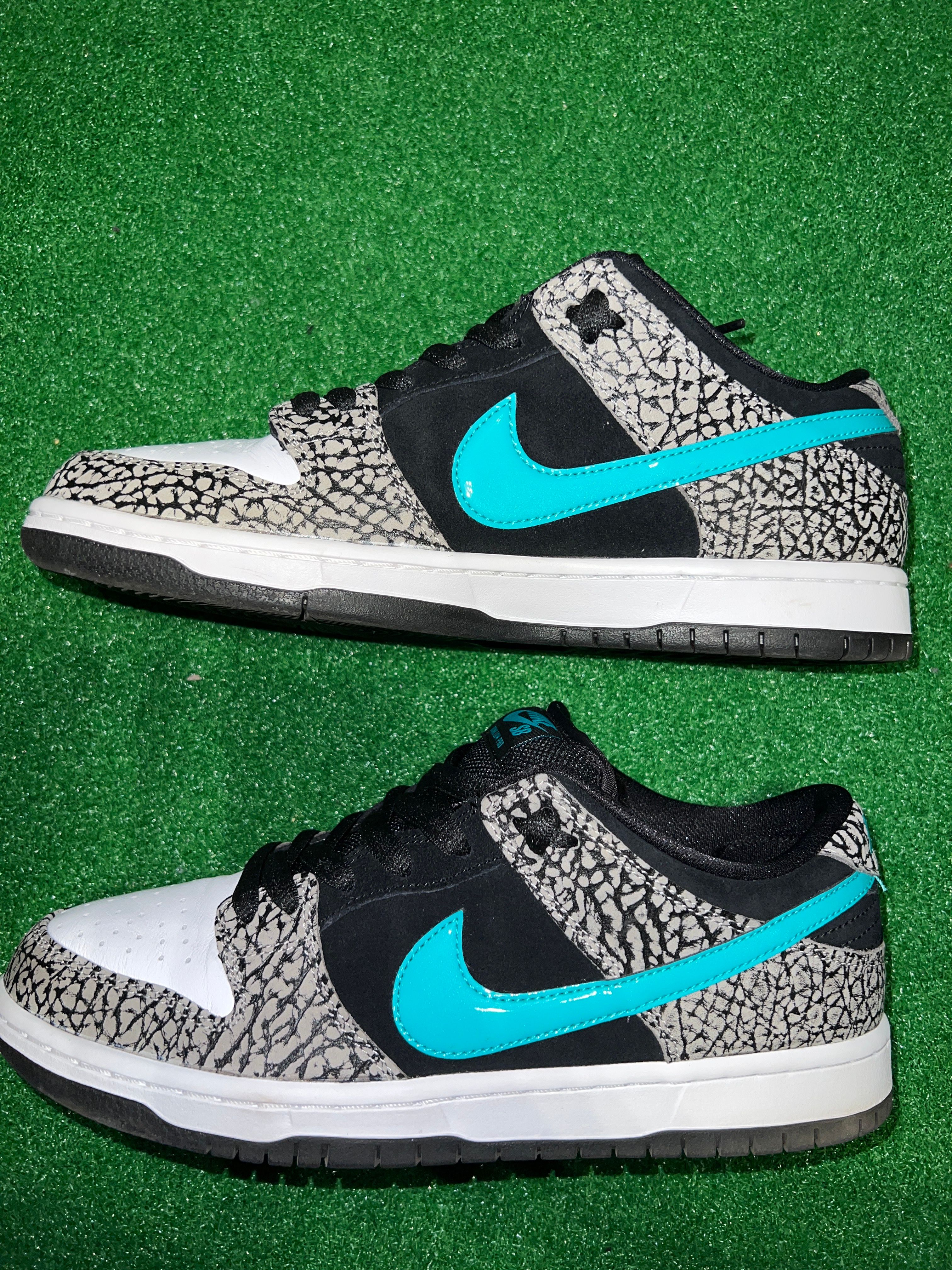 Nike SB Dunk Low "Elephant/Safari"
