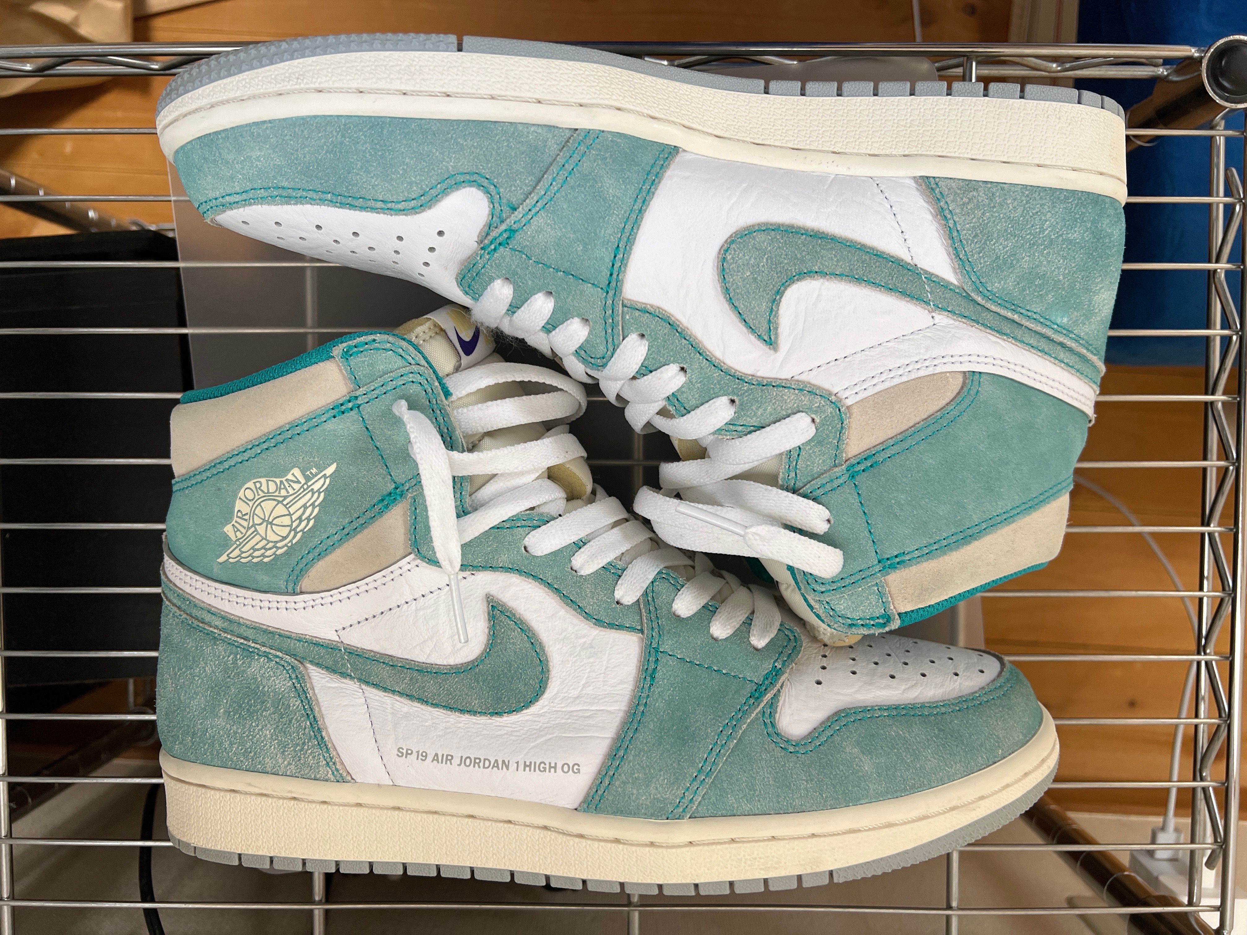 Nike Air Jordan 1 Retro High OG "Turbo Green"