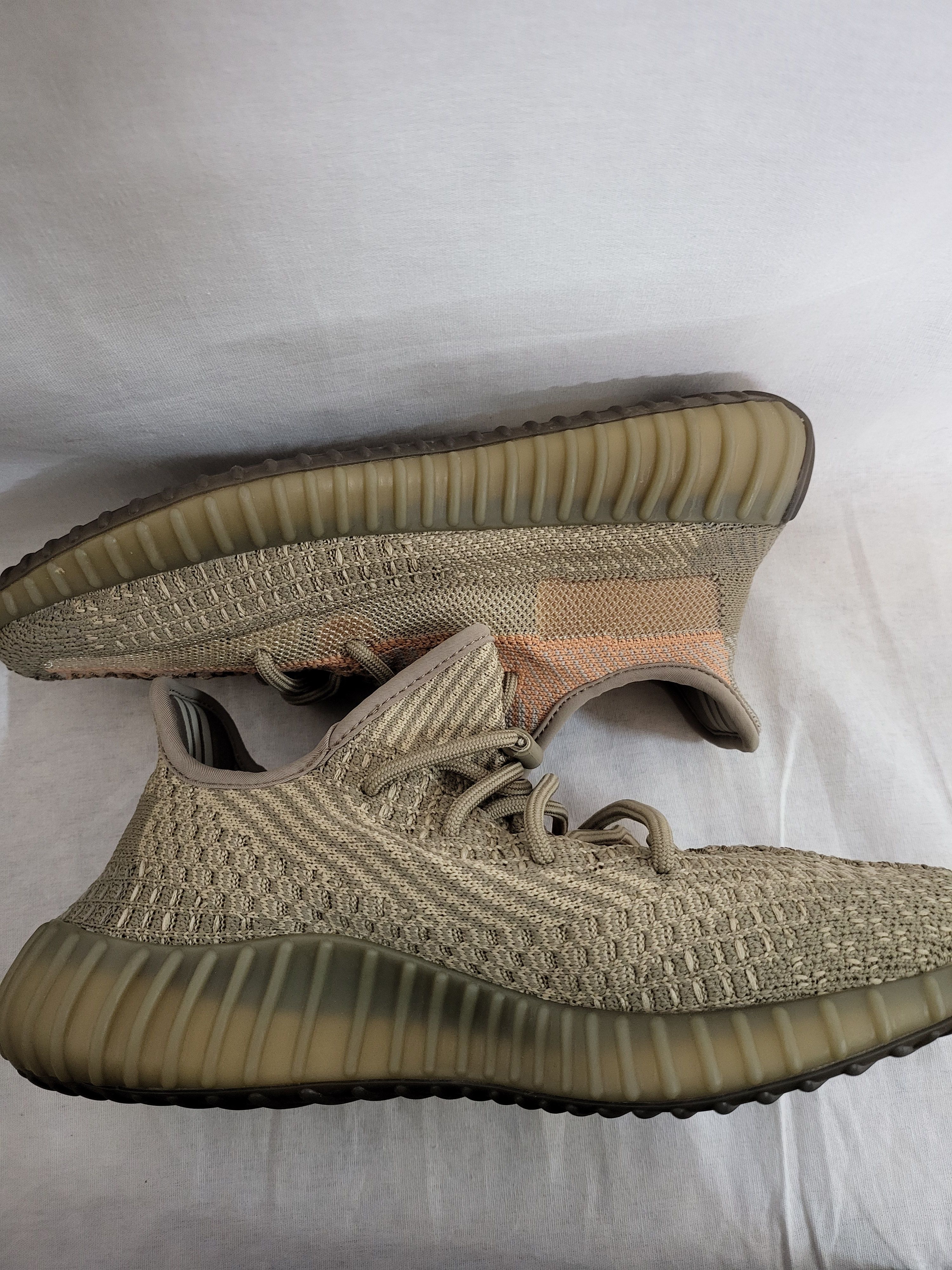 adidas YEEZY Boost 350 V2 "Sand Taupe"