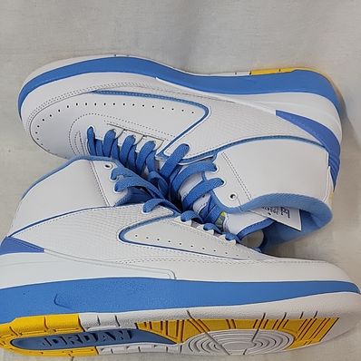Nike Air Jordan 2 Retro Melo White/Varsity Maize/University Blue (2018)