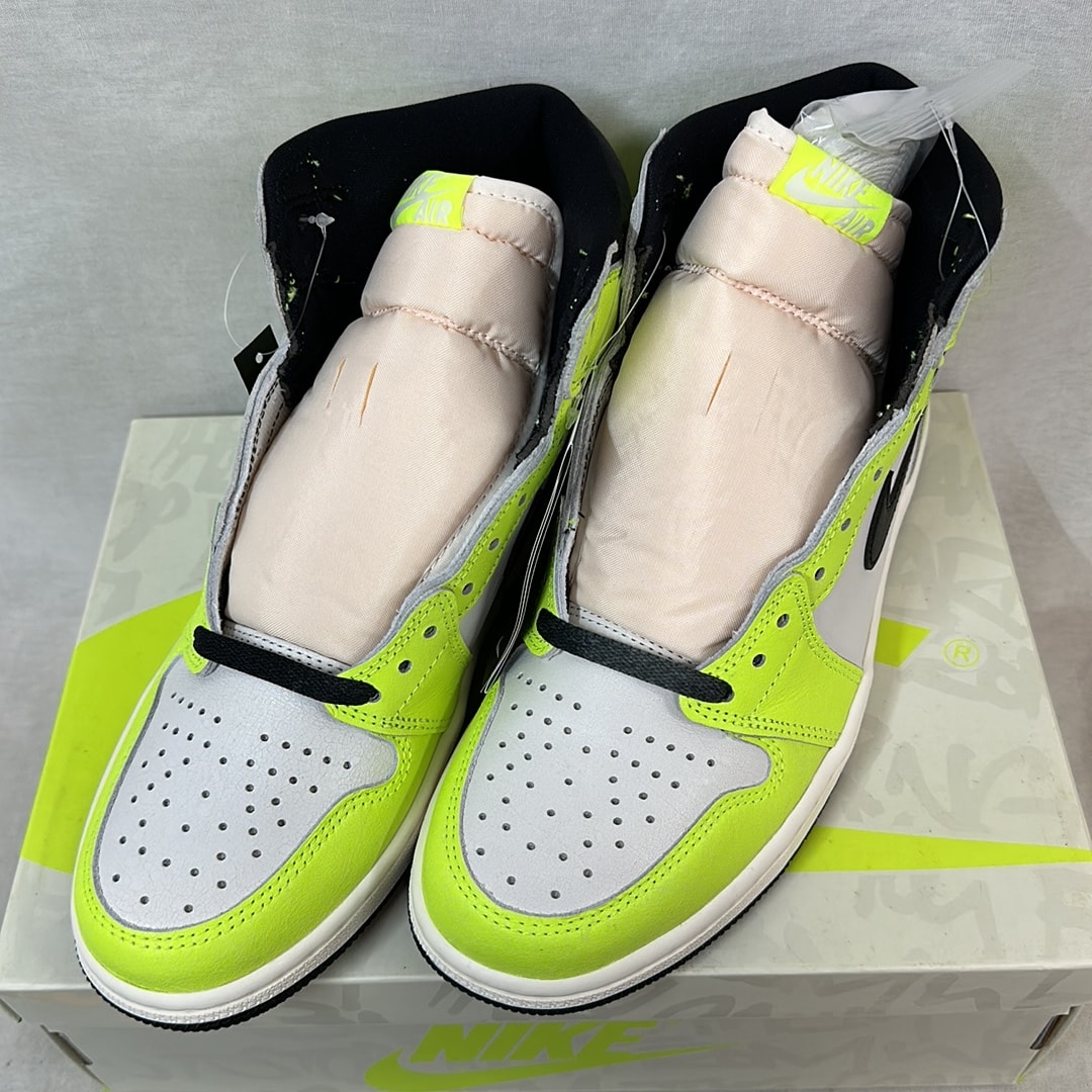 Nike Air Jordan 1 High OG "Volt/Visionaire"