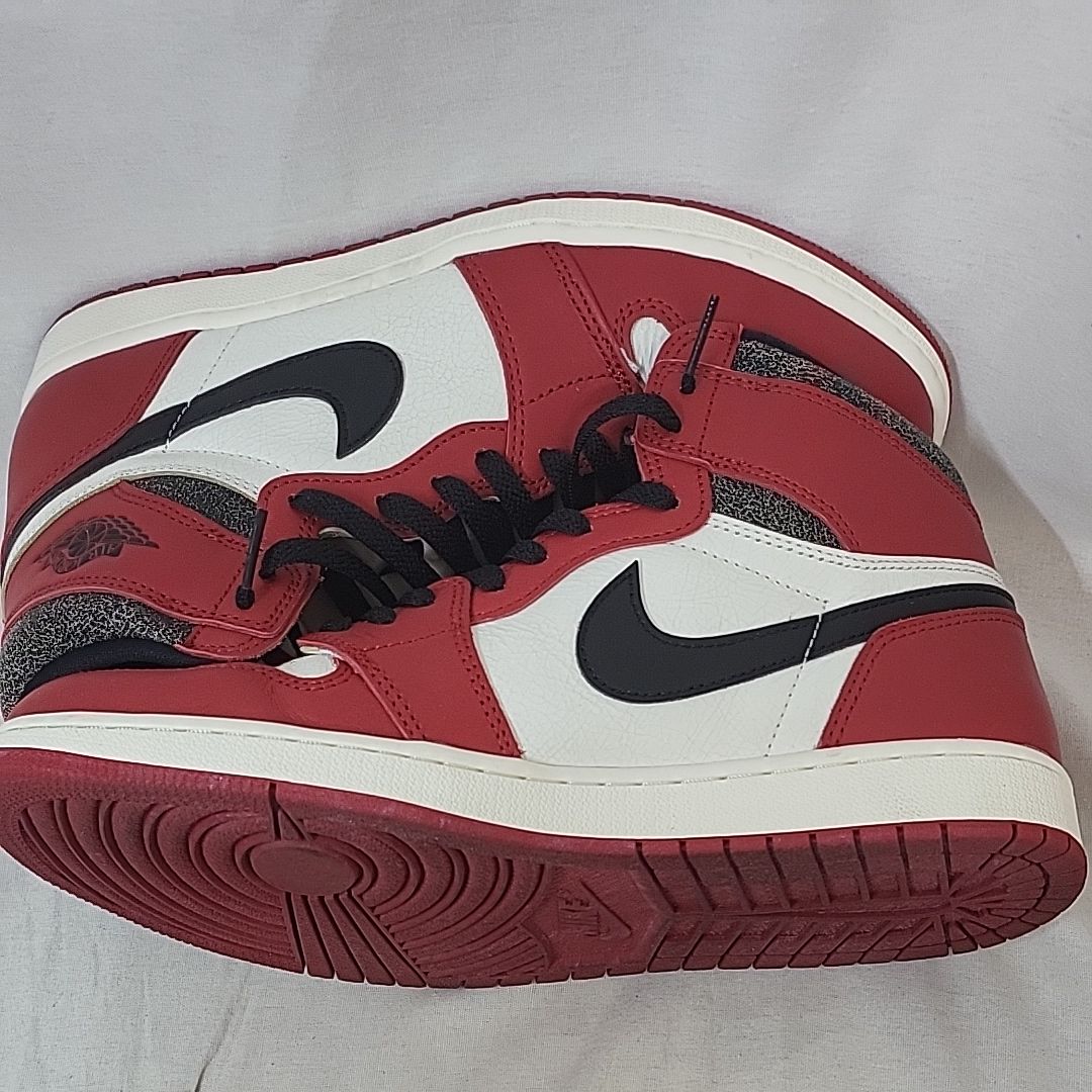 Nike Air Jordan 1 High OG "Lost & Found/Chicago"