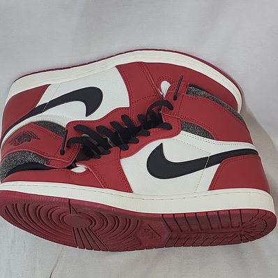 Nike Air Jordan 1 High OG "Lost & Found/Chicago"