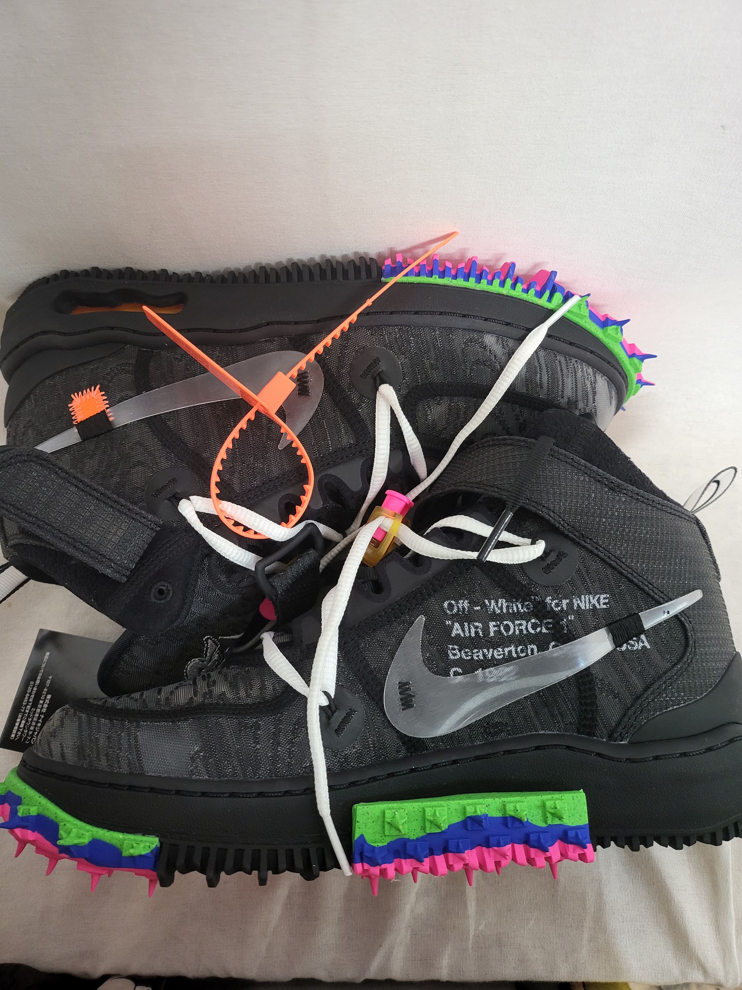 Off-White × Nike Air Force 1 Mid "Black"