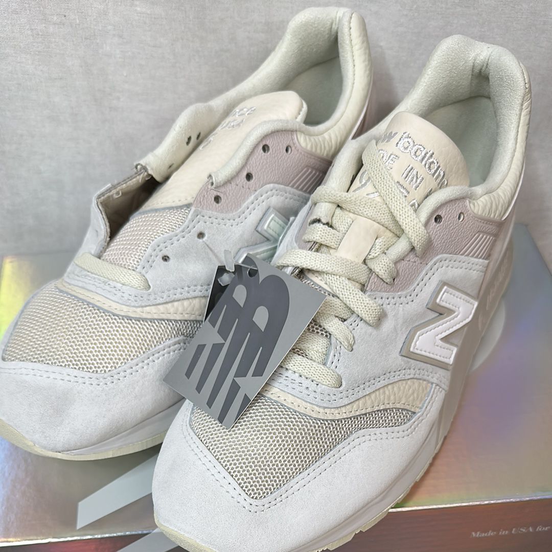 キス × ニューバランス 997.5 "イースター"