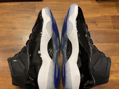 Nike Air Jordan 11 Retro "Space Jam" (2016)