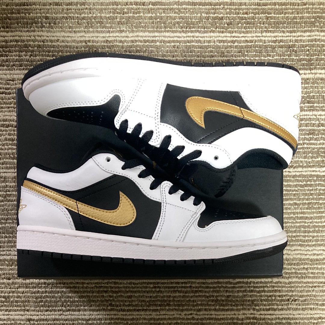 Nike Air Jordan 1 Low "White/Metallic Gold/Black"