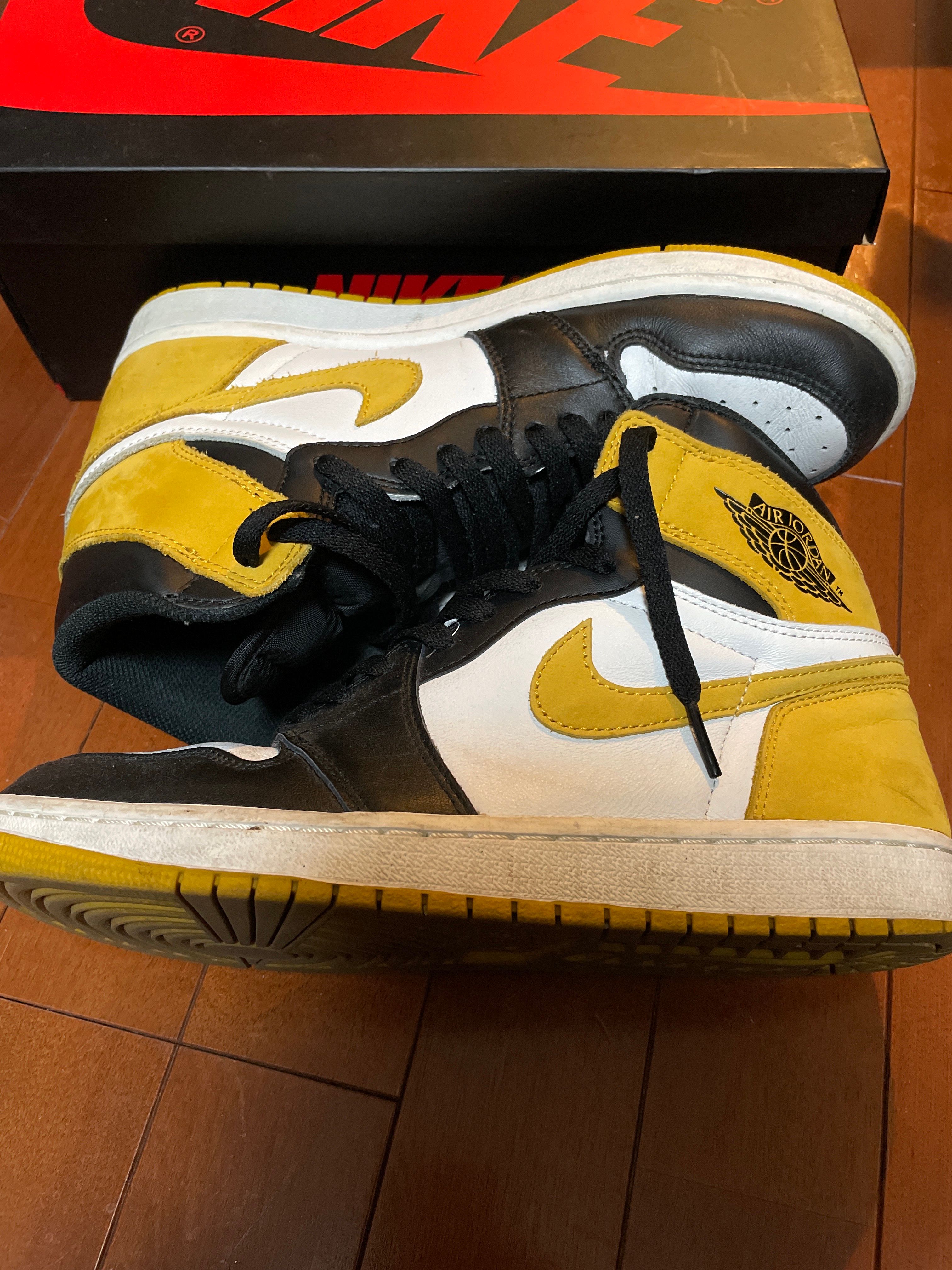 Nike Air Jordan 1 Retro High OG "Black Toe/Yellow Ochre"