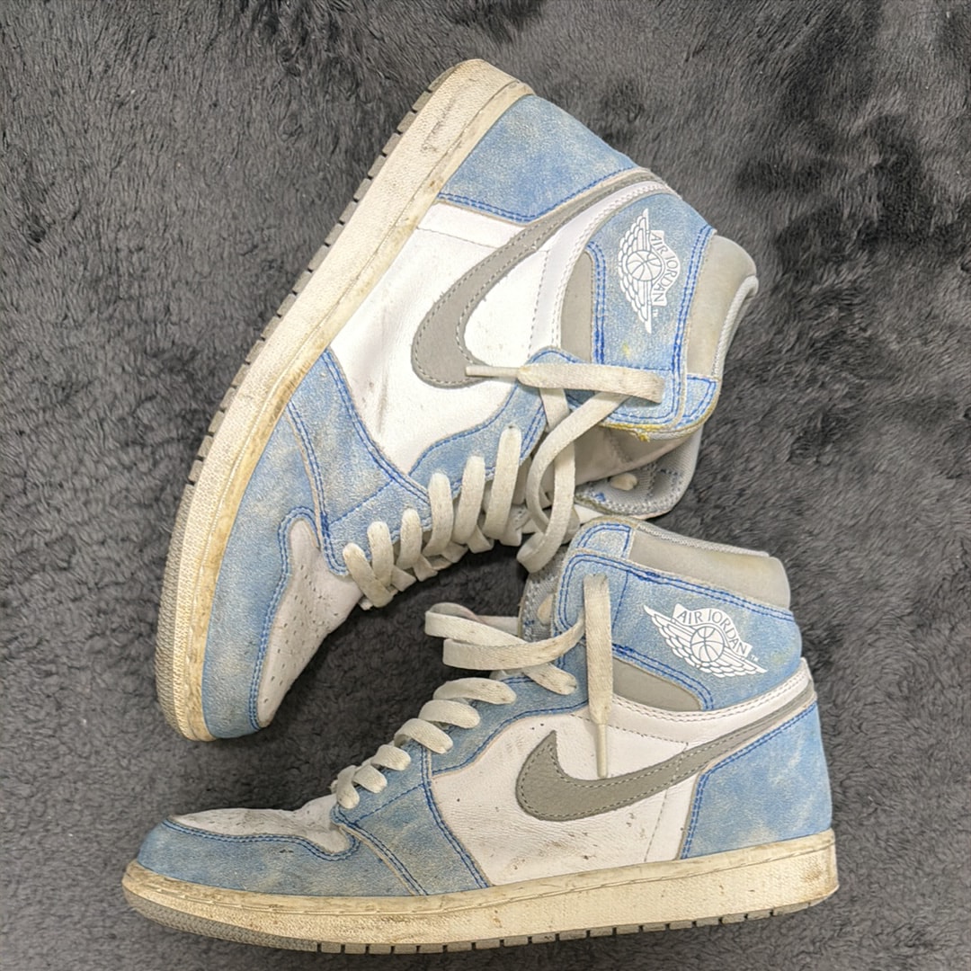 Nike Air Jordan 1 High OG "Hyper Royal"