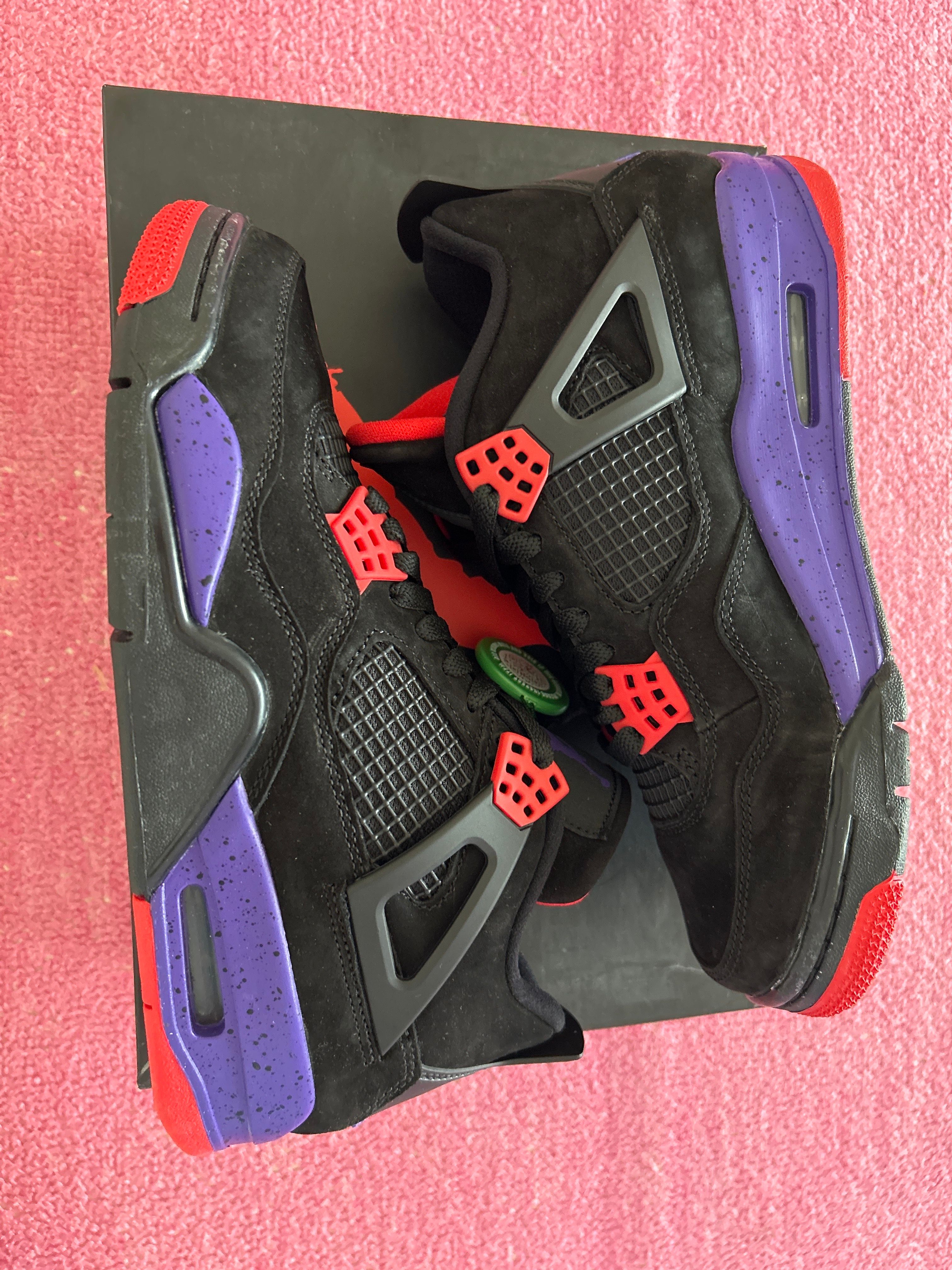 OVO × NIKE AIR JORDAN 4 RETRO DRAKE "RAPTORS"  