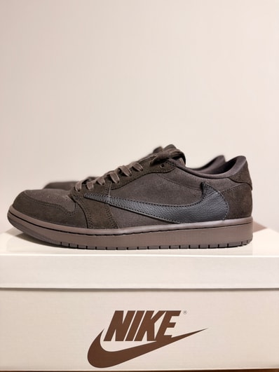 Travis Scott × Nike Air Jordan 1 Low OG SP "Velvet Brown and Dark Mocha"