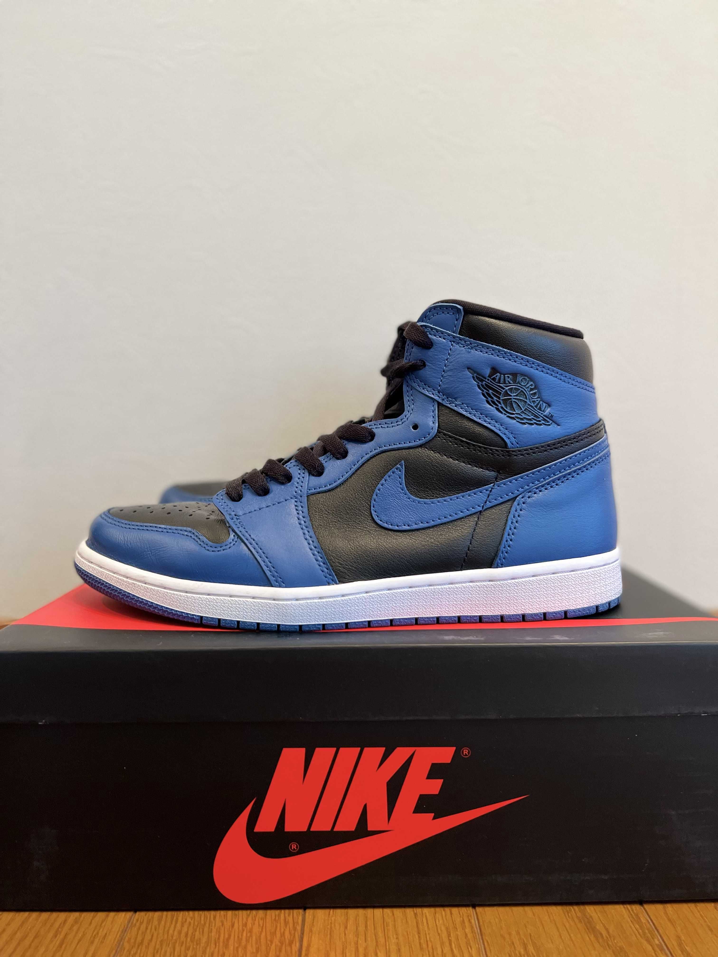 Nike Air Jordan 1 Retro High OG "Dark Marina Blue"