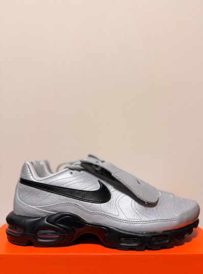 Nike Air Max Plus Tiempo "Wolf Grey and Black"