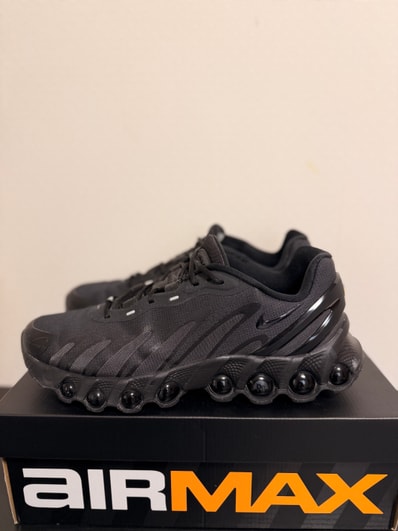 Nike Air Max DN8 "Triple Black"