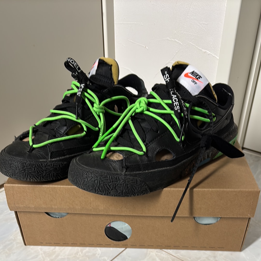 Off-White × Nike Blazer Low "Black and Electro Green"