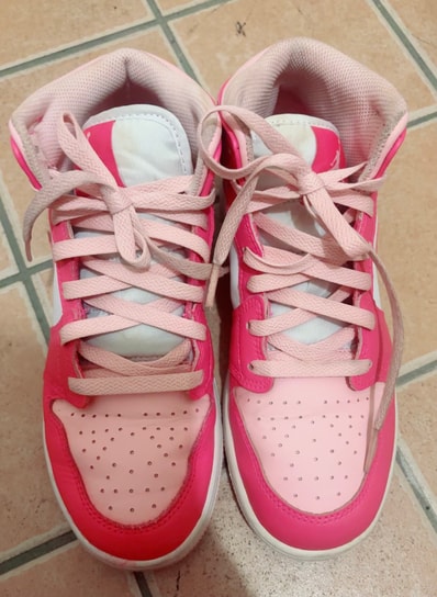 Nike GS Air Jordan 1 Mid "Medium Soft Pink"