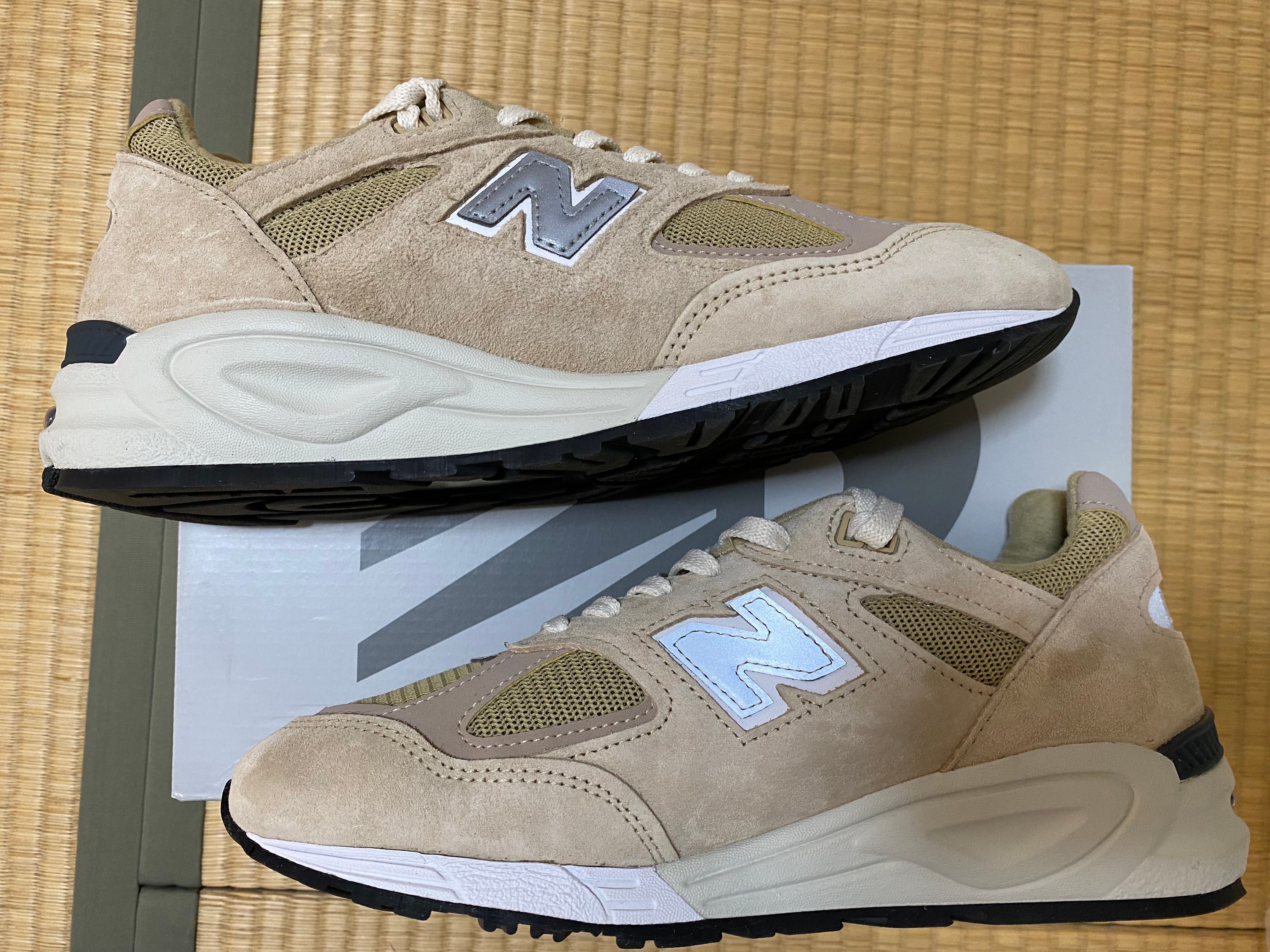 KITH × New Balance 990V2 "Tan"