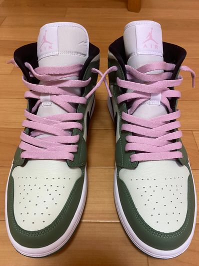 NIKE Women's AIR JORDAN 1 MID SE "DUTCH GREEN"