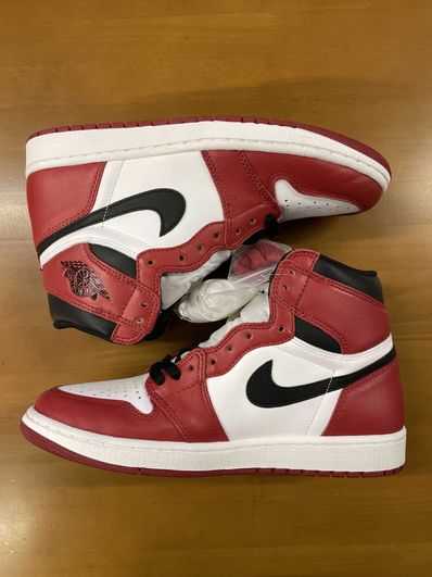 Nike Air Jordan 1 Retro High "Chicago" (2015)