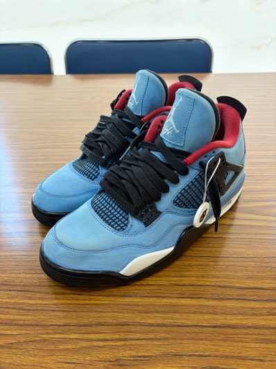Travis Scott × Nike Air Jordan 4 Retro Cactus Jack "University Blue"