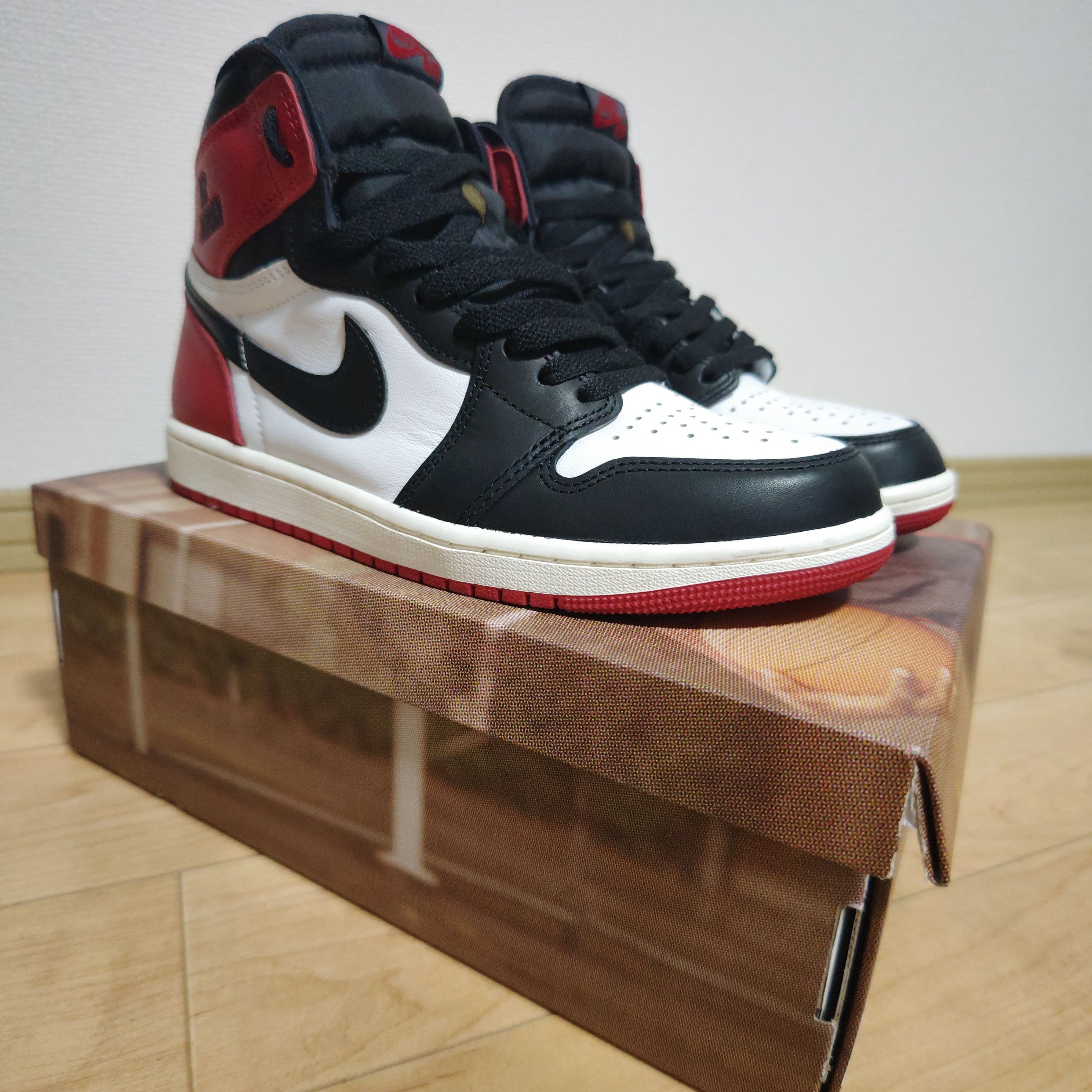 Nike Air Jordan 1 Retro High OG "Black Toe Reimagined"