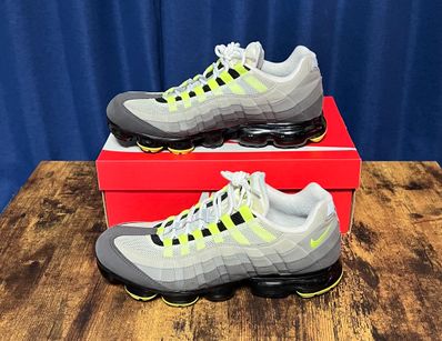 Nike Air Vapormax 95 "Neon"