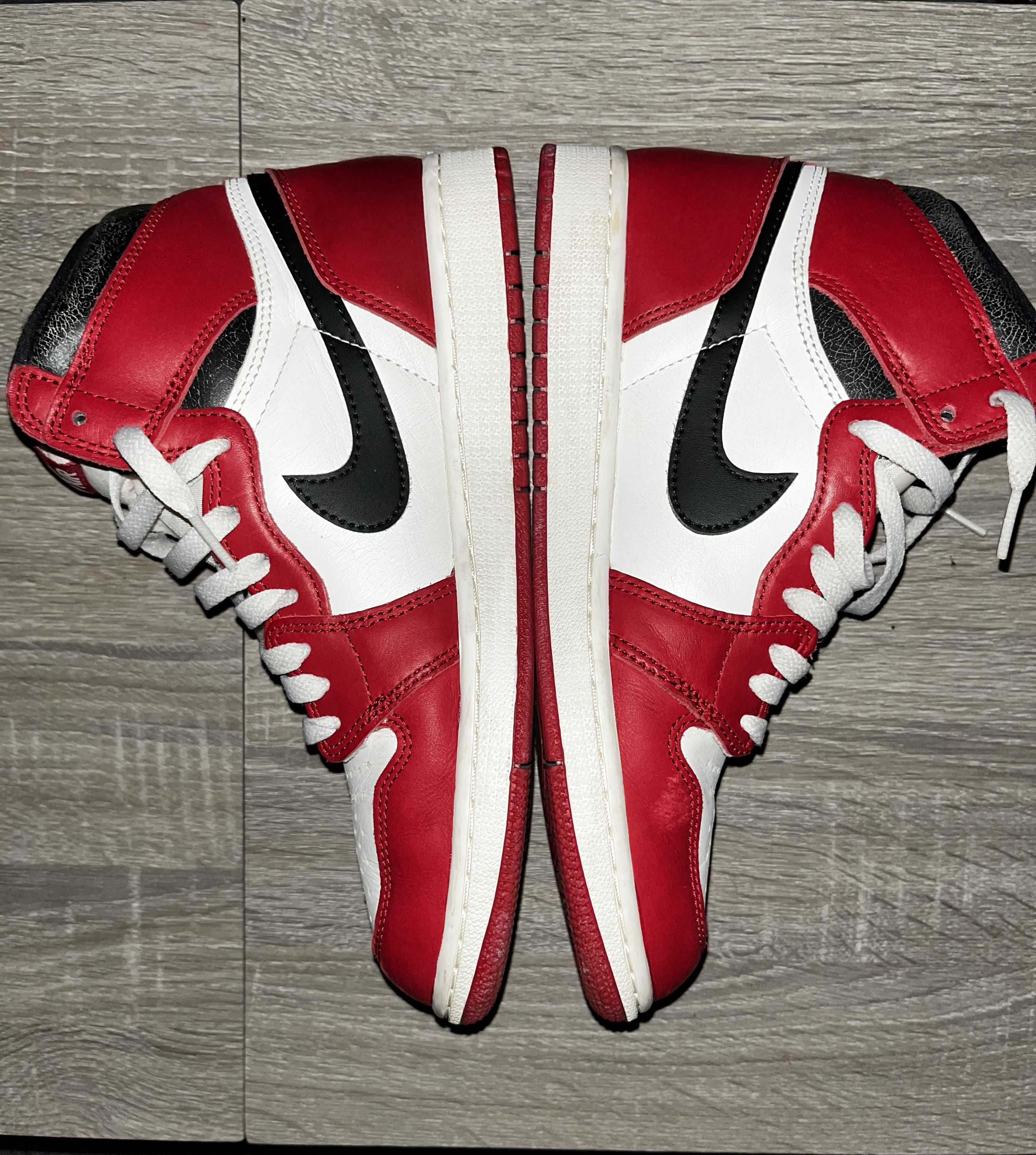 Nike Air Jordan 1 High OG "Lost & Found/Chicago"
