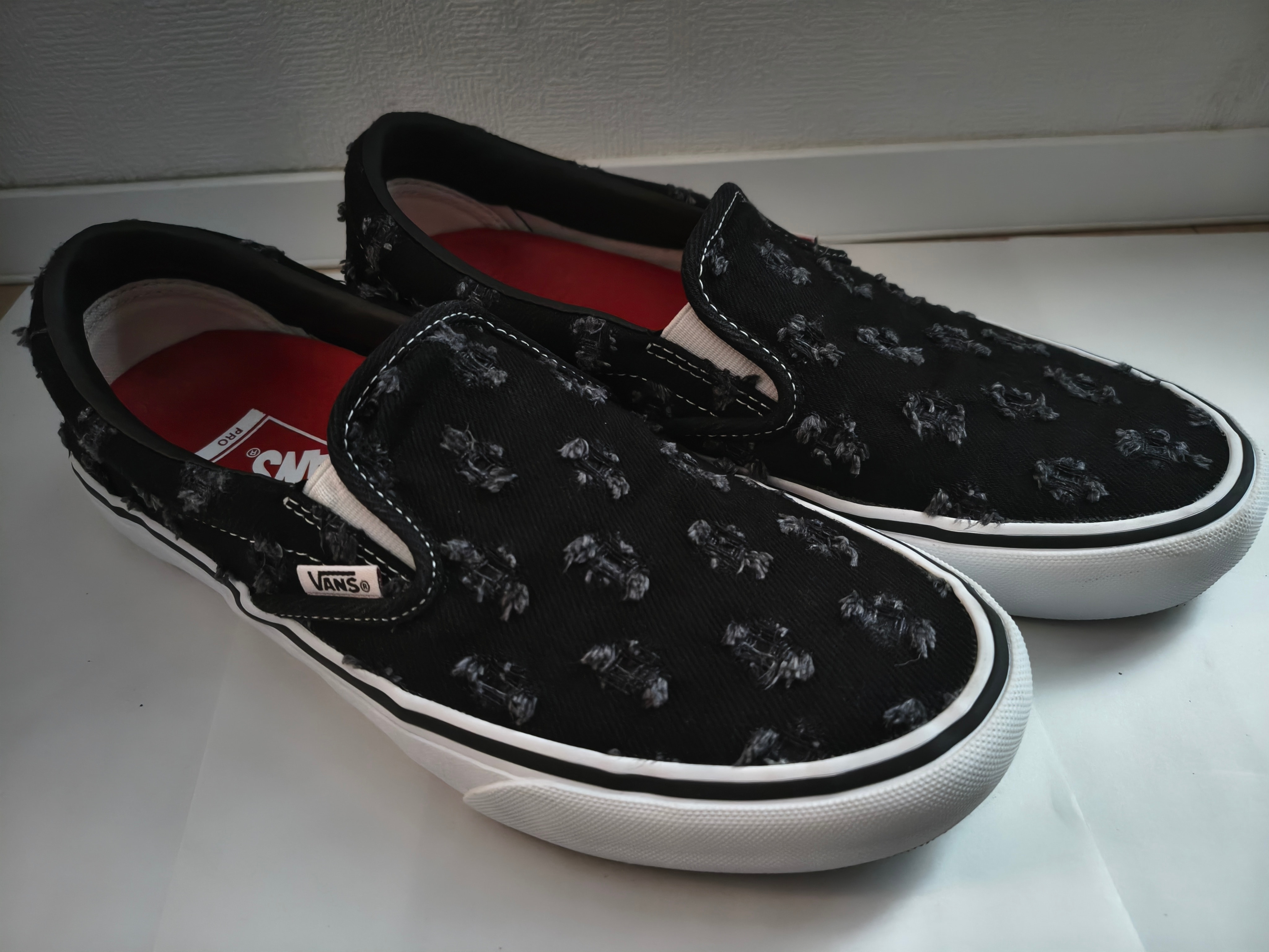 Supreme × Vans Slip-On Hole Punch Denim "Black"
