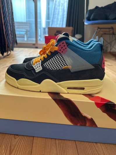 UNION × NIKE AIR JORDAN 4 "OFF NOIR"