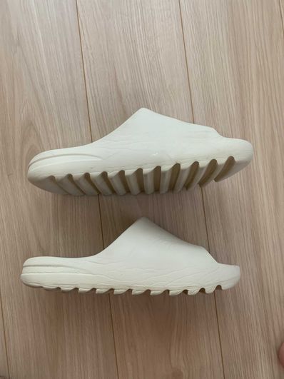adidas YEEZY Slide "Bone" (FW6345)