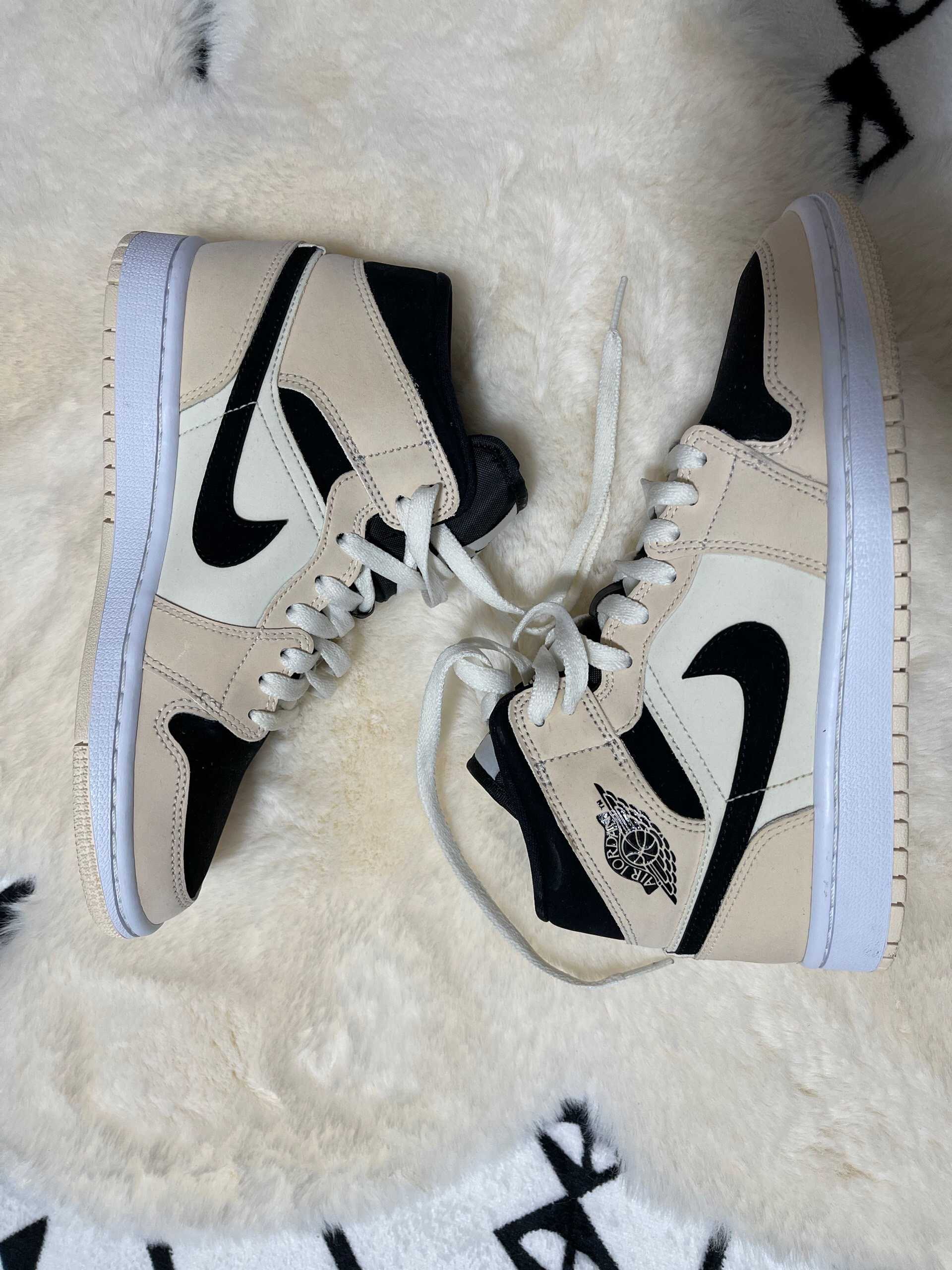 NIKE Women's AIR JORDAN 1 MID "GUAVA ICE"