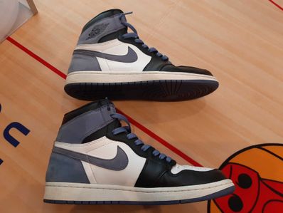 Nike Air Jordan 1 Retro High "Blue Moon"