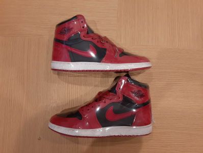 Nike Air Jordan 1 High ’85 "Varsity Red"
