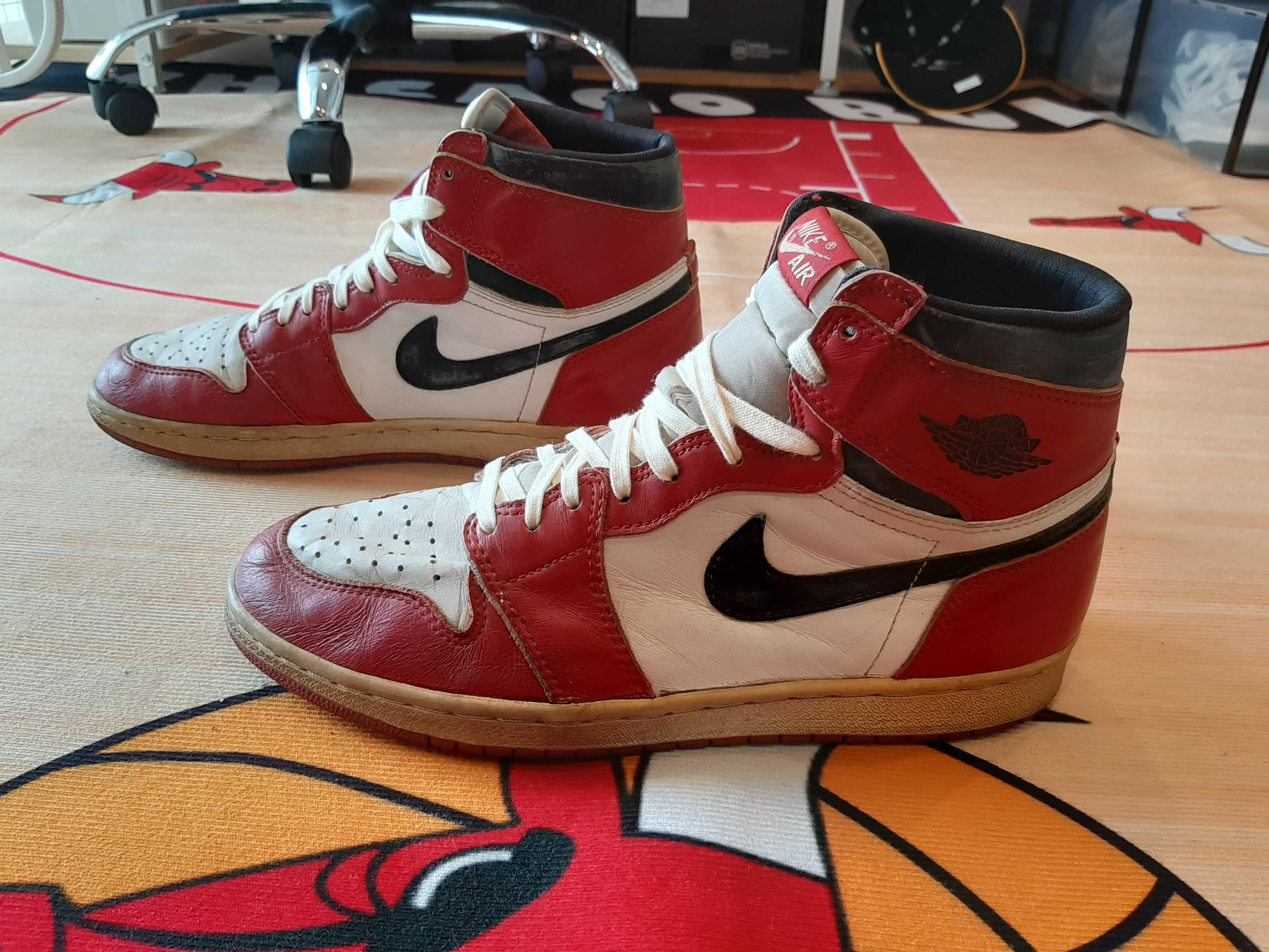 Nike Air Jordan 1 Retro High "Chicago" (1994)